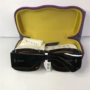 Guc­ci GG1080S Sun­glass­es worn by Paige DeS­or­bo as seen in Sum­mer House Gucci | Accessories | Gucci Gg80s Sunglasses Worn By Paige  main image 3